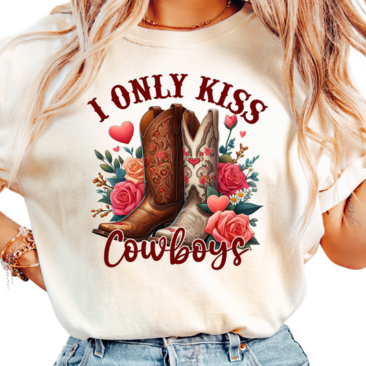 I Only Kiss Cowboys Shirt - Western Valentine's Day Graphic Tee - Cute Country Style Cowgirl Shirt - Romantic Gift for Her