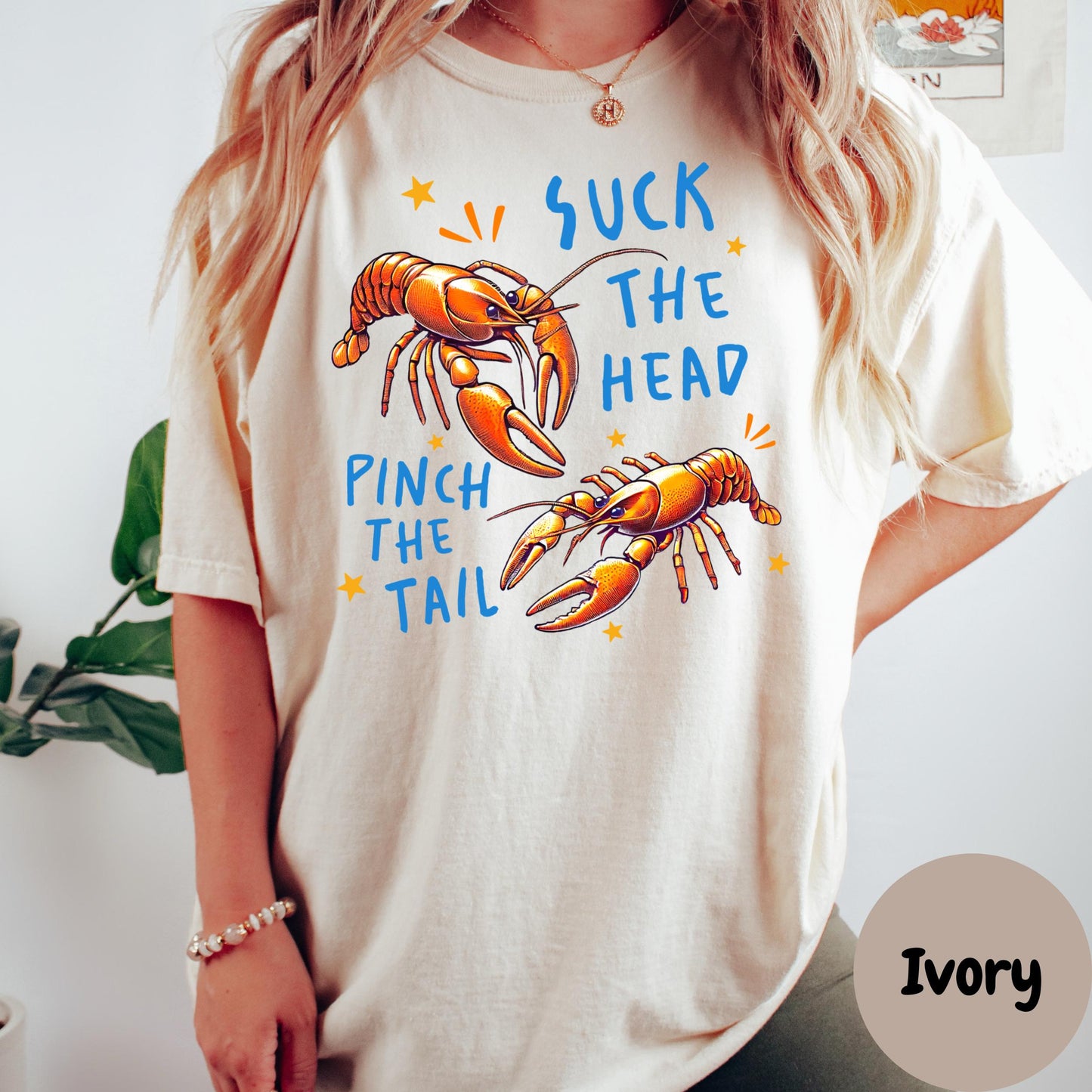 Suck the Head Pinch the Tail Shirt, Comfort Colors® Cajun Crawfish Tee, Funny Louisiana Boil Shirt, Bold Summer BBQ Graphic Tee
